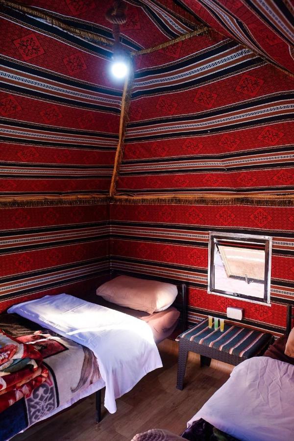 Wadi Rum Bedouin Camp And Desert Tours Ngoại thất bức ảnh